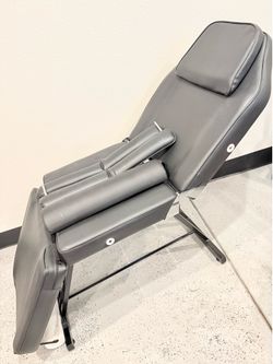 Esthetician/Tattoo Bed