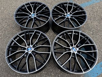 20” staggered bmw rep wheels set