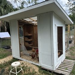 Solid Wood Chicken Coop