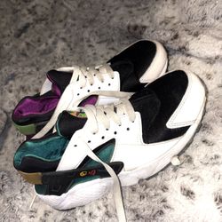 NIKE HUARACHE