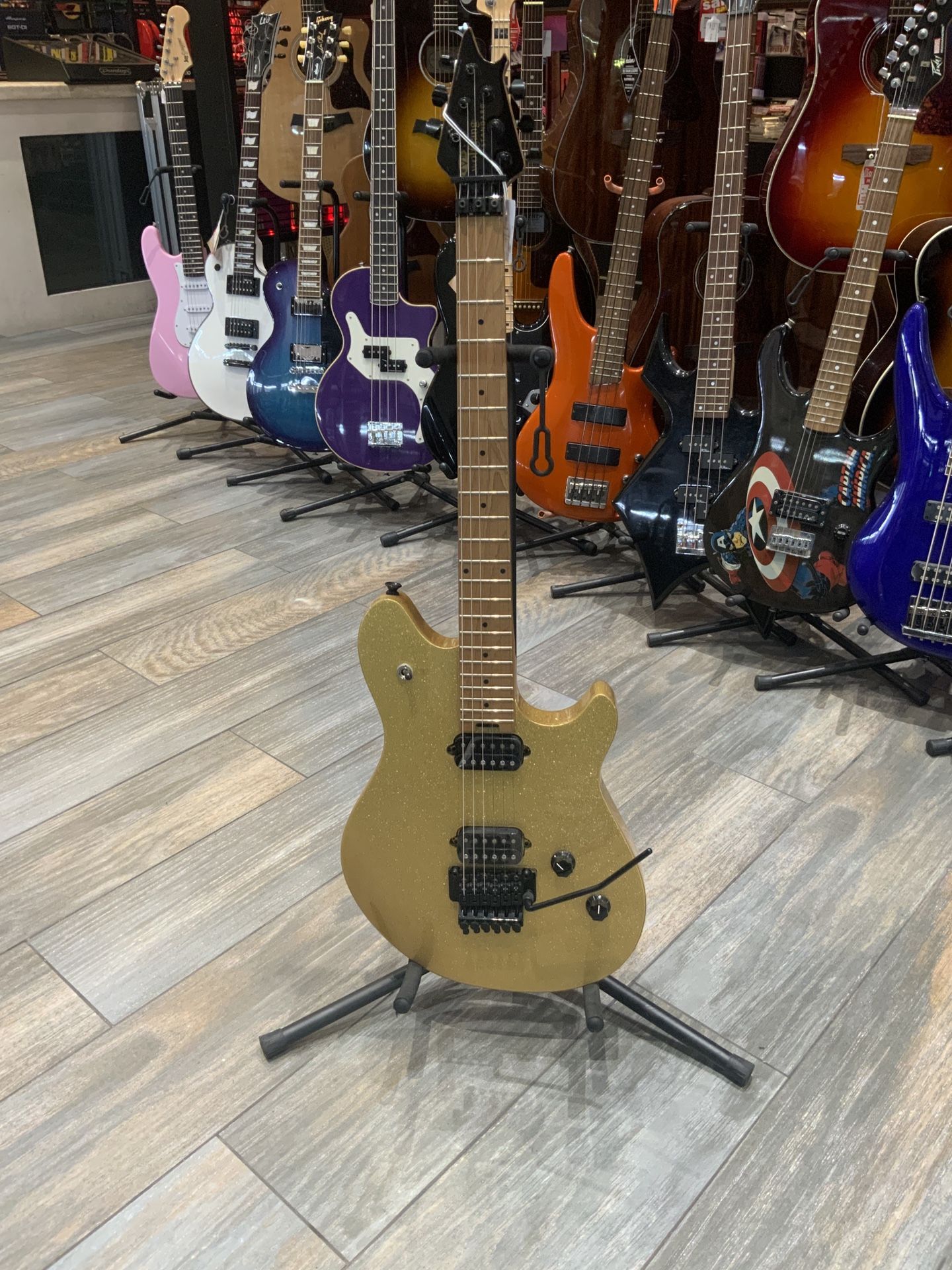 EVH Wolfgang Standard Gold Sparkle