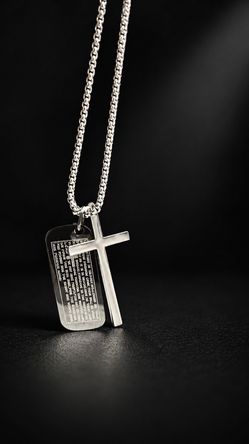 Necklace,