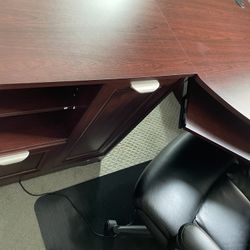 Corner Desk