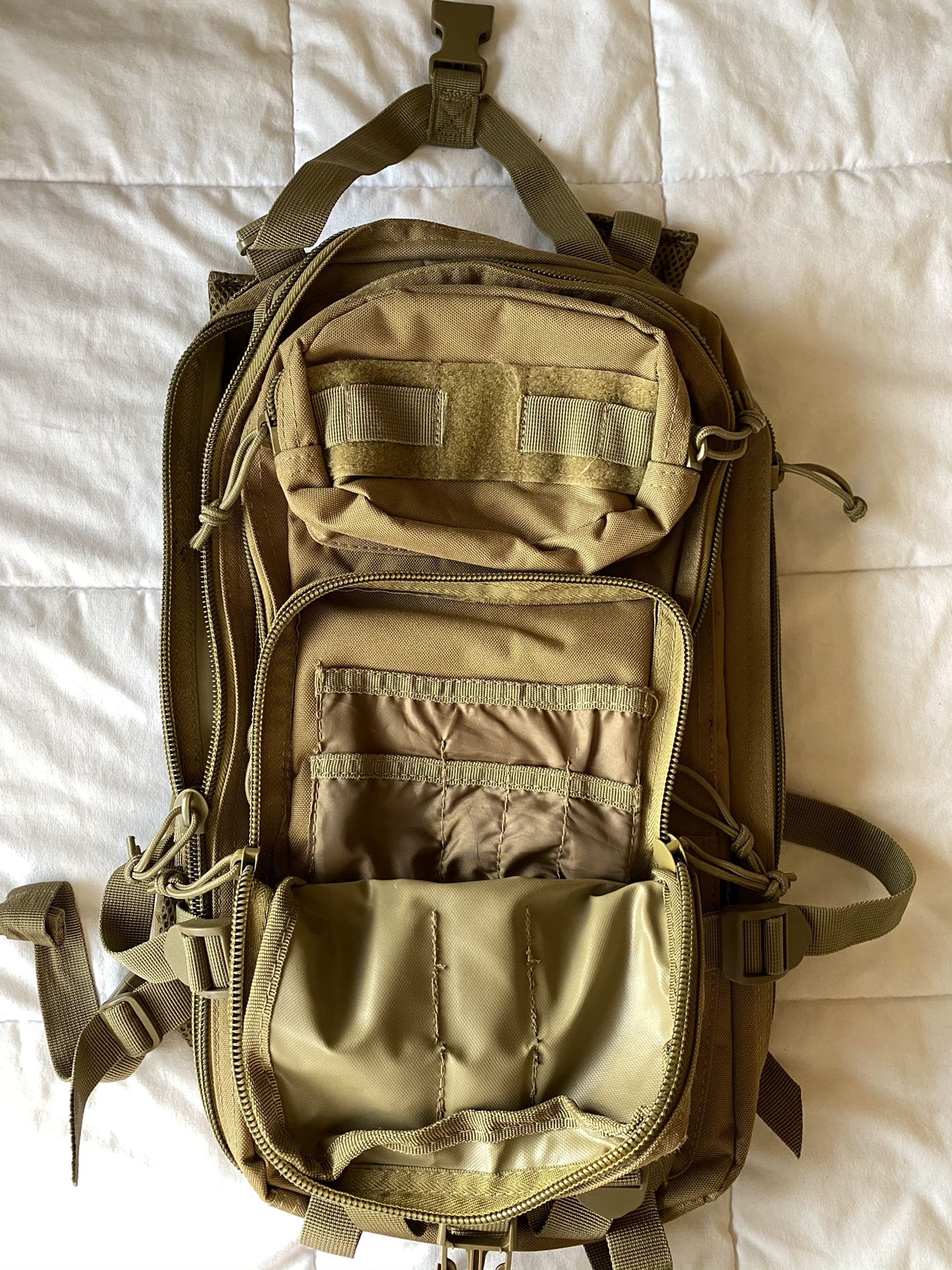 Military Daypack (small) - Coyote Tan