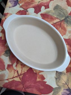 Pampered Chef Small Oval Baker