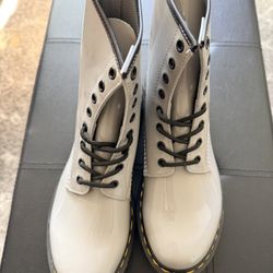 Women’s So 10 Grey Patent Leather Docs