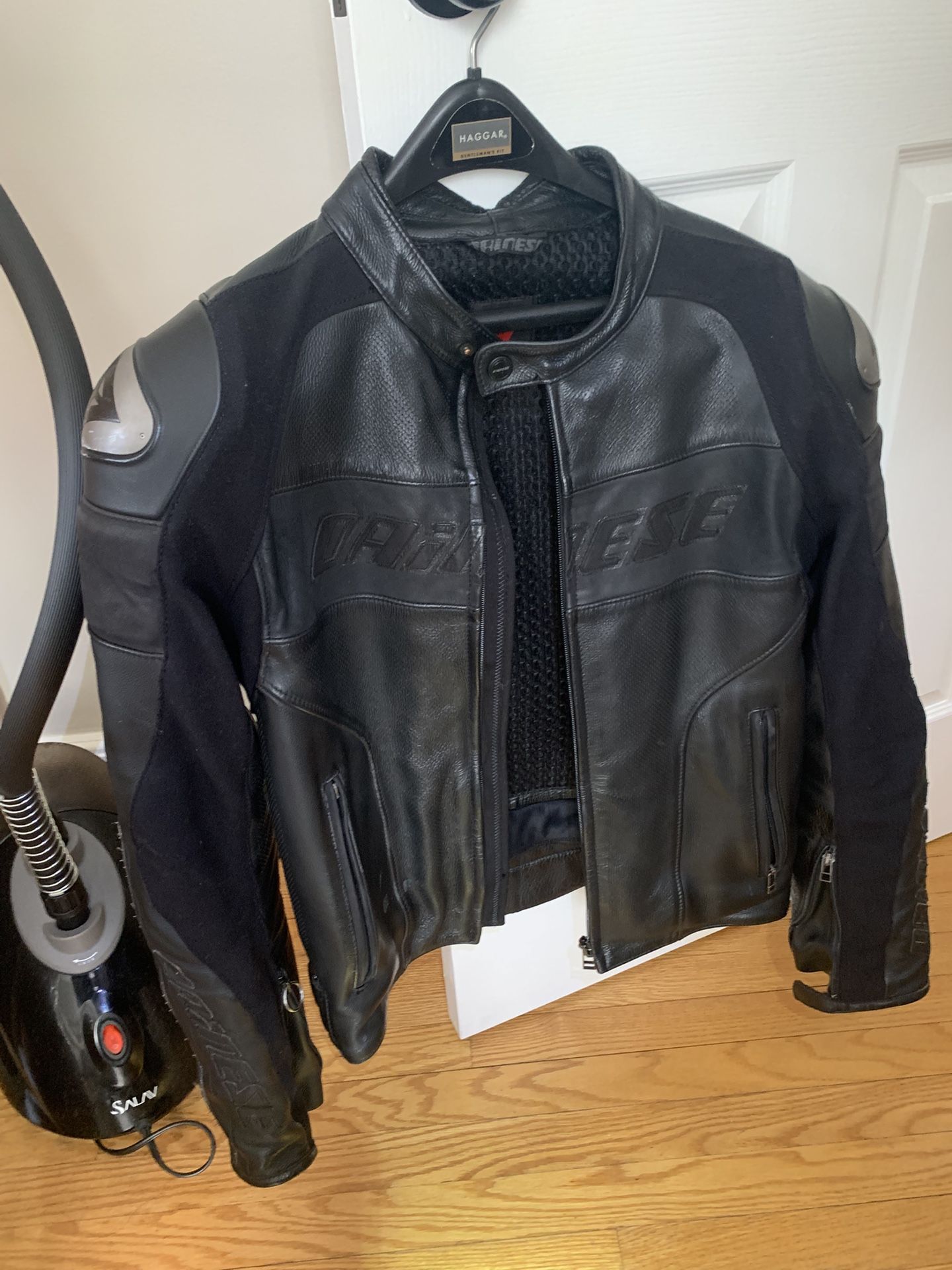 Dainese jacket Class 2 Armor Size 50 Fits Small Or Medium. Zip Up With Pants