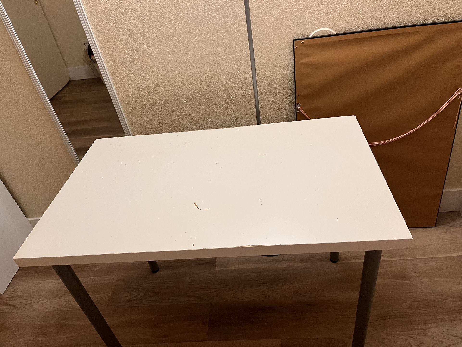 White Desk/Table