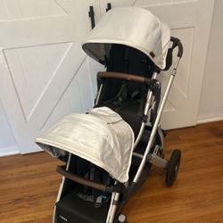 Uppababy Vista V2 Double Stroller -2 Seats- In Excellent Condition 