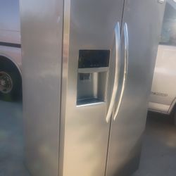 Refrigerator GE Work Fine .