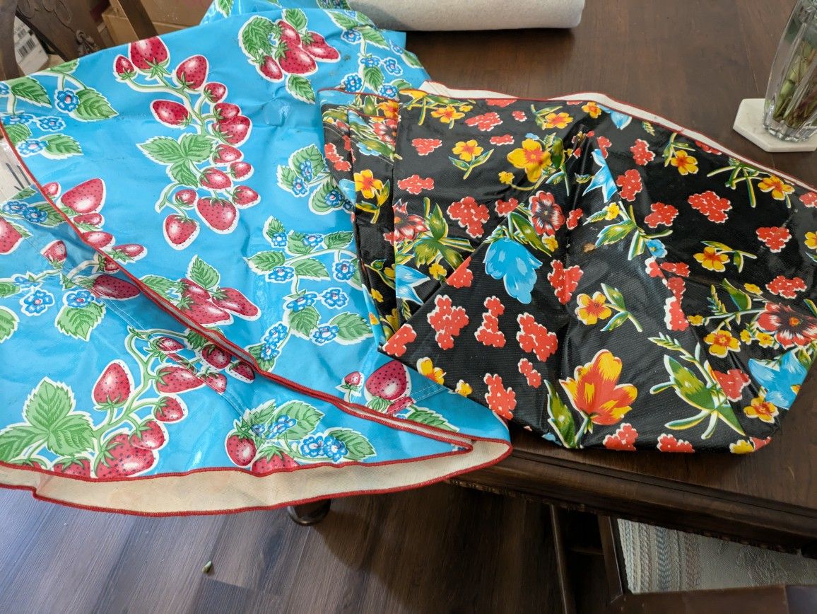 Colorful Round Oil Cloth Tablecloths. Retro