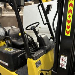 Forklift Caterpillar 4000 Pounds 