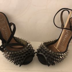 5” Ibiza Campbell size 7.5 Black Spiked High Heels