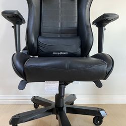 DXRacer Gaming / Office Chair
