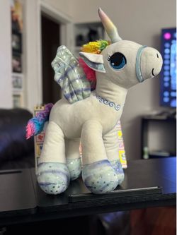 Unicorn Plush Toy 13”Tall.  Extremely Clean. Pick Up In Van Nuys CA.