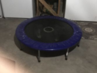 Workout trampoline