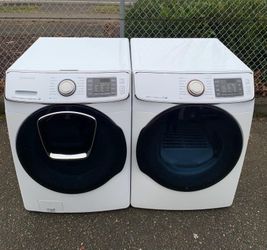 Samsung Washer And Dryer Set.