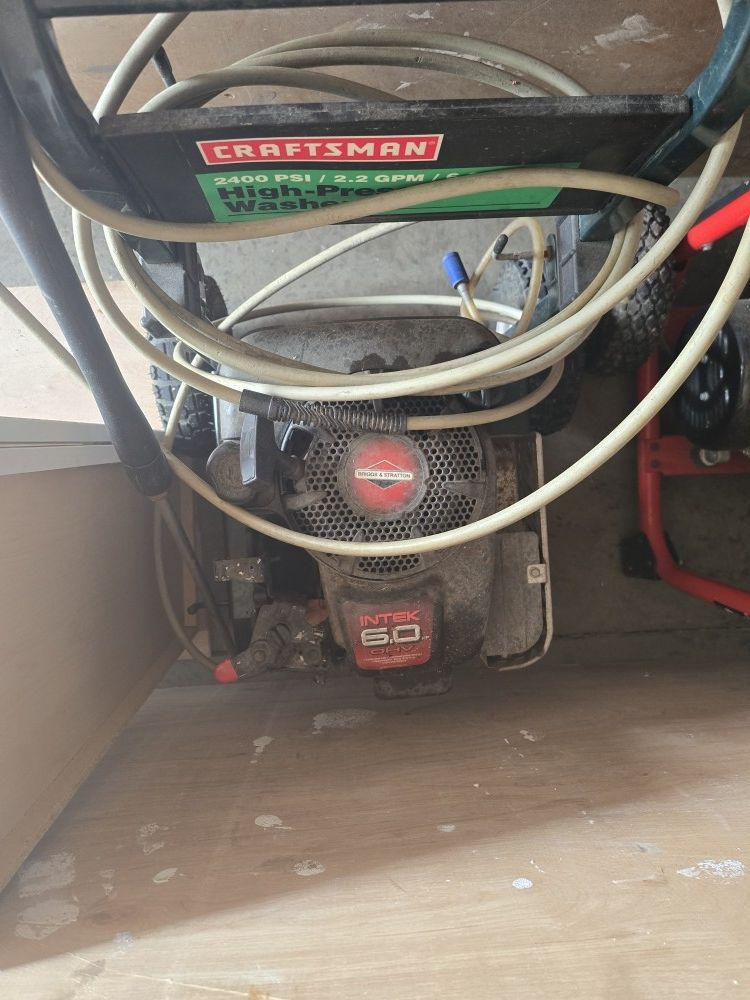 Craftsman Pressure Washer 2400 Psi 6HP Briggs Stratton