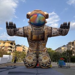 16ft Inflatable Light-Up Astronaut