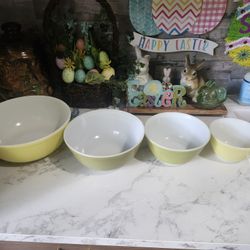 Pyrex avocado nesting bowls green