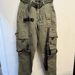Green Pants 