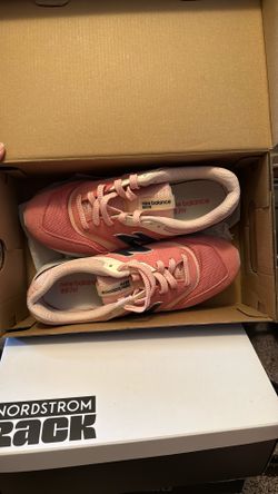 Women’s New Balance Classics 