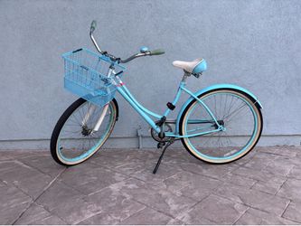 Schwinn Legacy 26 inch Women’s Beach Cruiser
