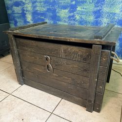 Antique Style Large Dark Wooden Storage Trunk  (w31"D18"H19")