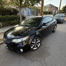 2010 KIA Forte Koup