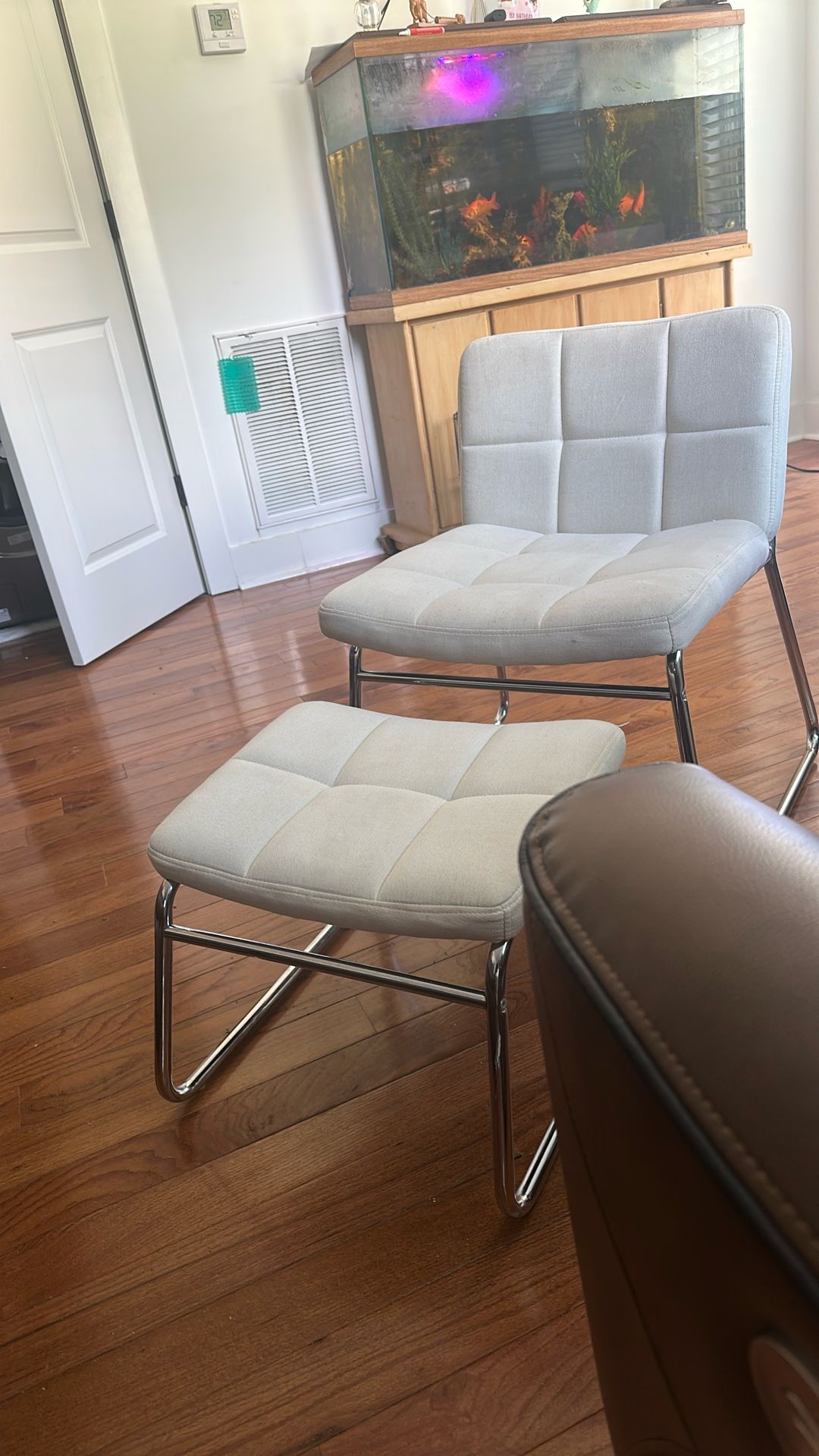 Small Office Chair With Foot Rest