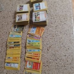 Pokemon Card Collection (1100)