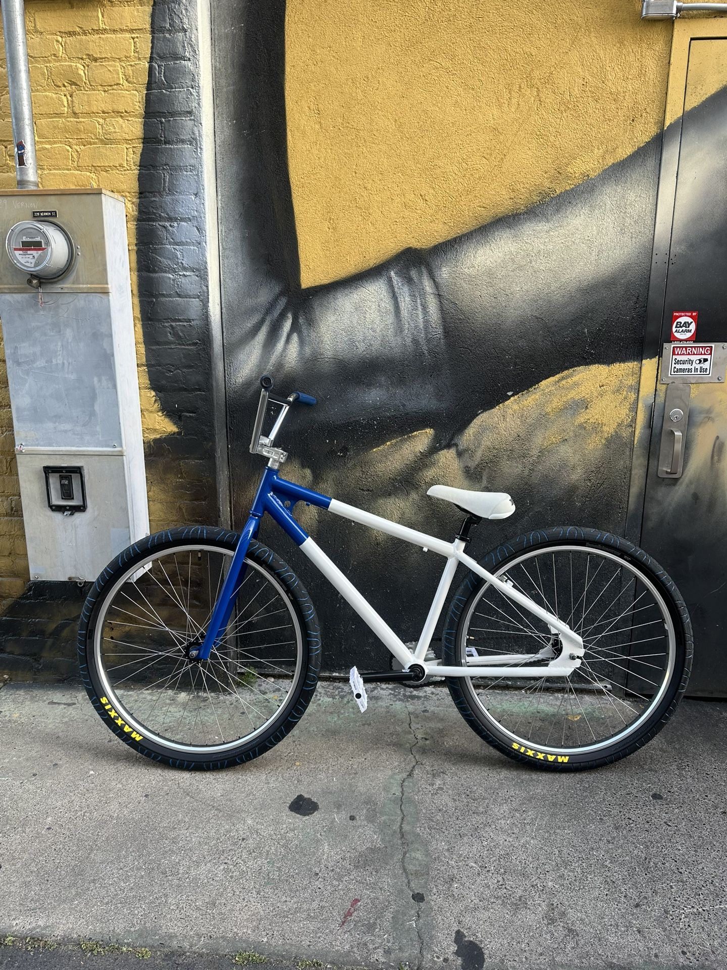 29” Thruster Saturn 9 BMX Bike