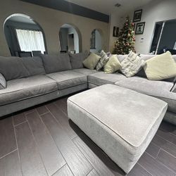 Seccional From Rooms To Go,gray  10 X10ft