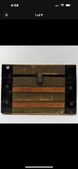 Antique Wood Steamer Trunk With Inner Removable Drawer Divider
