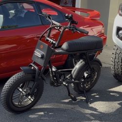 Rictor FLEXX E-Bike. Less Than 50 Miles On Odometer
