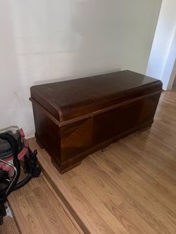 1930’s Vintage Lane Cedar Chest
