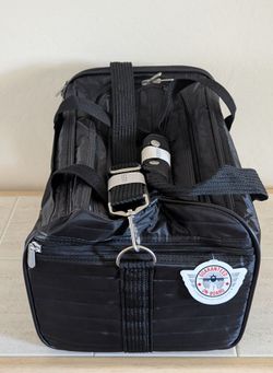 Sherpa - Medium Airline Approved Dog/Cat Black Travel Pet Carrier