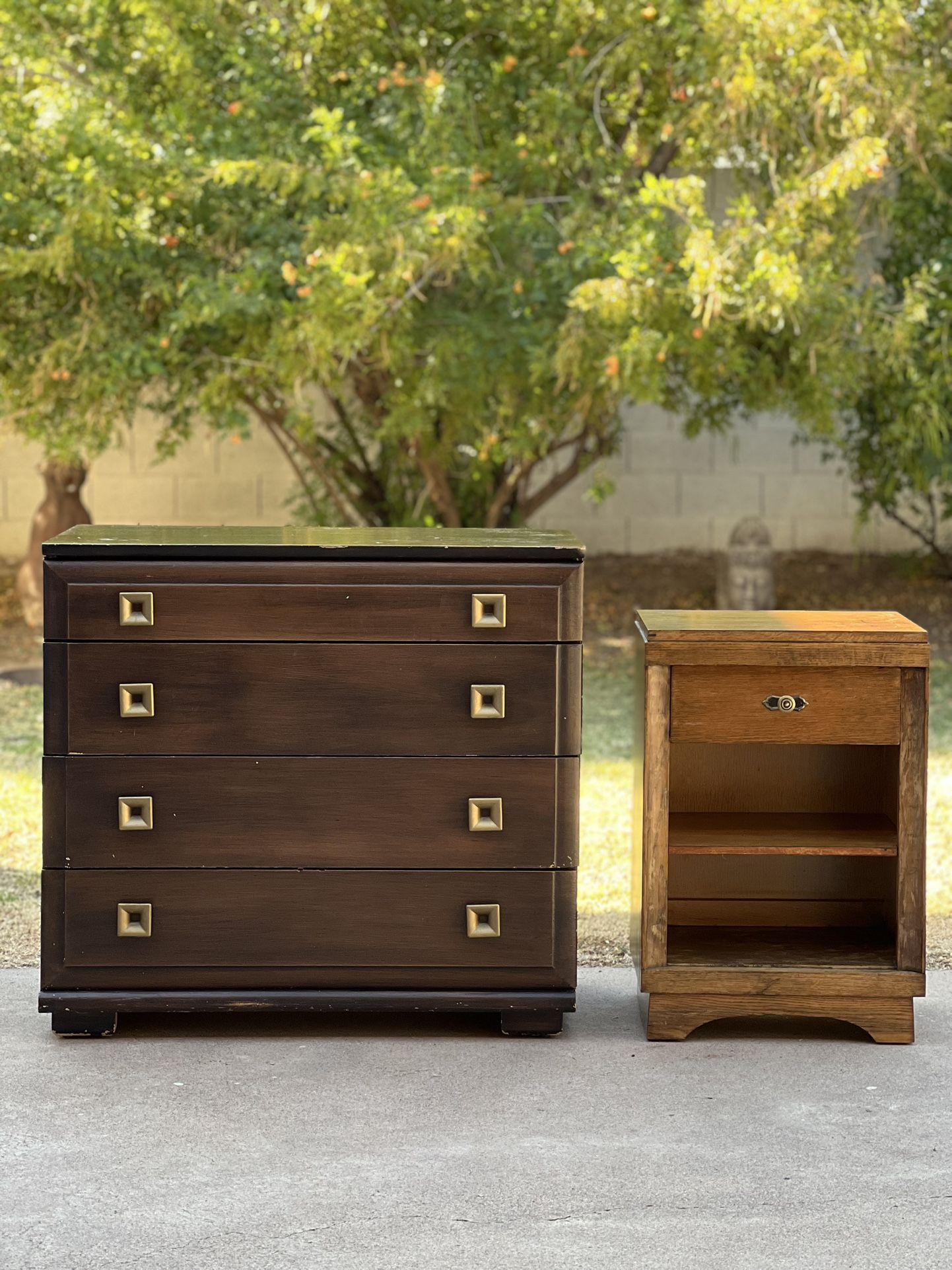 Vintage 4-Drawer Dresser, Chest, Coffee Bar, Buffet, Credenza, Entryway Table, Storage, (1) Nightstand - Refurb?