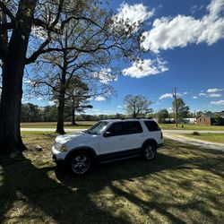 2003 Ford Explorer