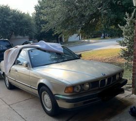 BMW 7 Series E32 Sedan Gold