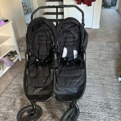 Bumbleride Double Jogging Stroller