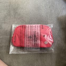 red lululemon fanny pack