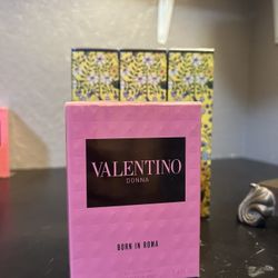 Valentino Donna Pink