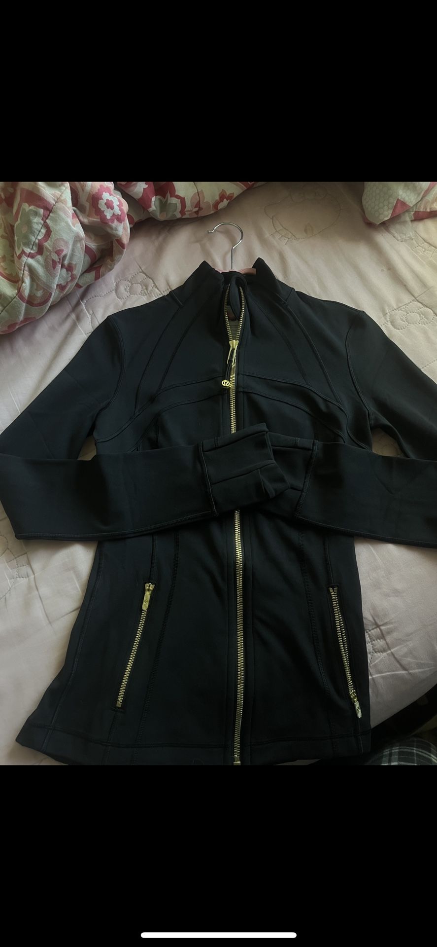 Lululemon Gold Zipper Define Jacket Size 2