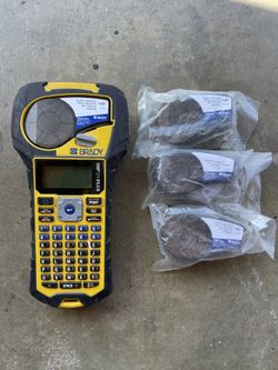 Brady Label Maker With 3 New Tape Cassettes