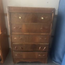 Old Dresser For Refurbished