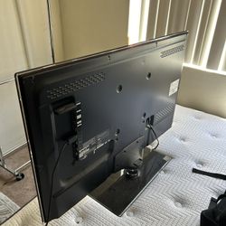 Samsung TV - $125