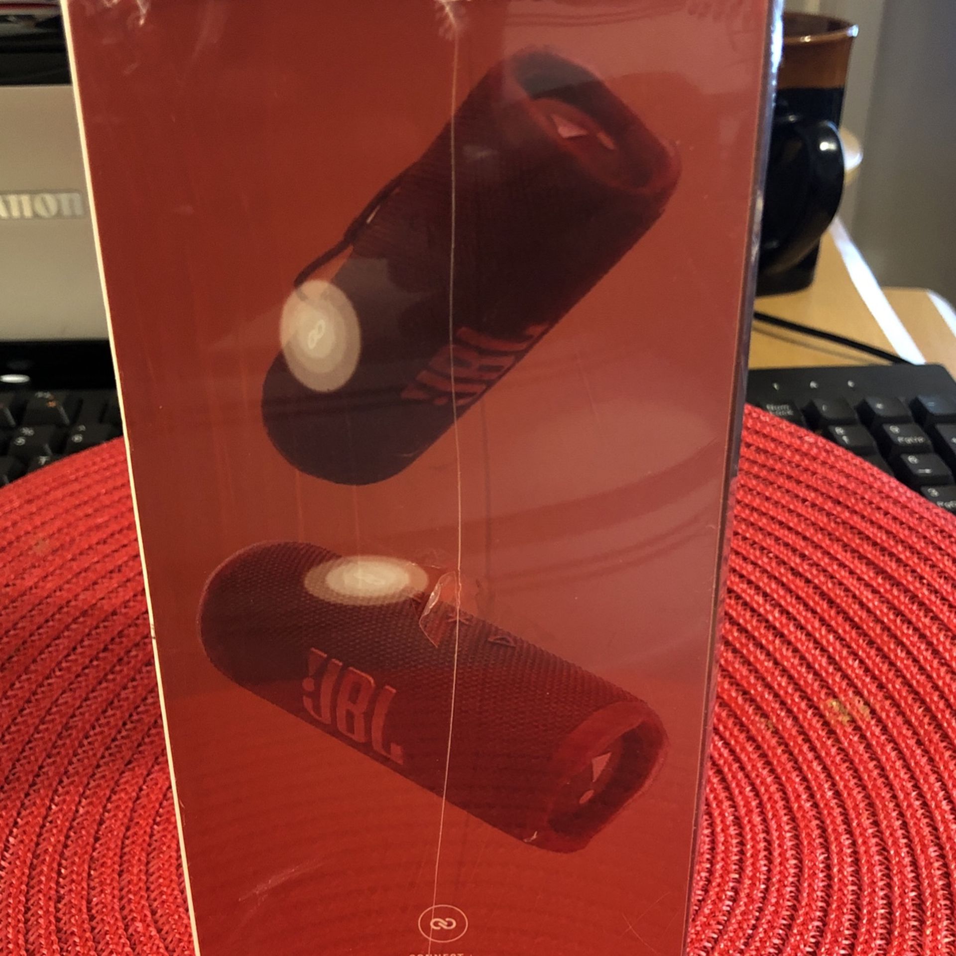 Flip 6 Bluetooth Speaker. 100$