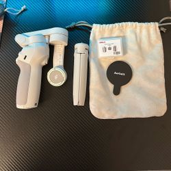 DJI Osmo Mobile SE 3-Axis Phone Gimble