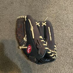 Rawlings Baseball Glove